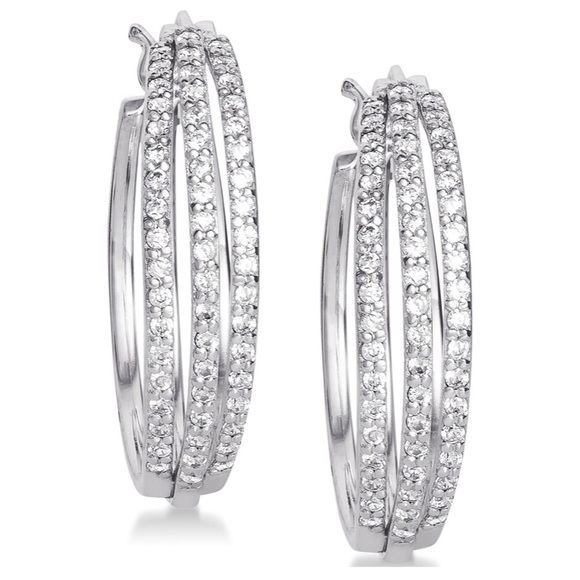 NWT Triple Hoop Earrings - Picture 4 of 7